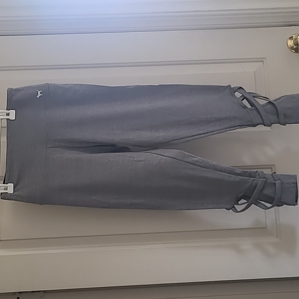High waste yoga pants